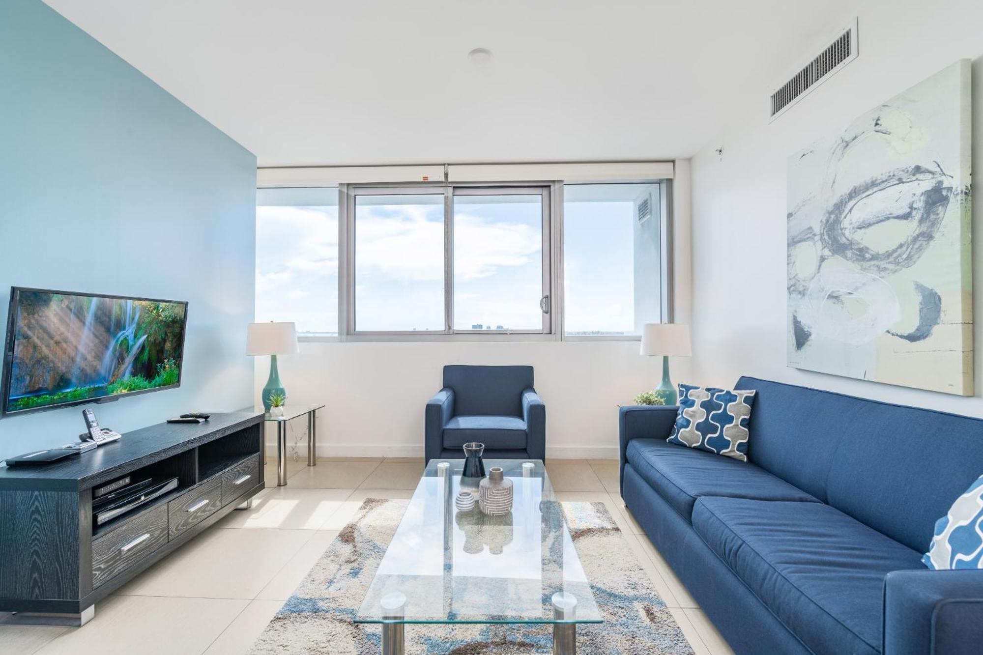 Churchill Suites Monte Carlo Miami Beach Room photo