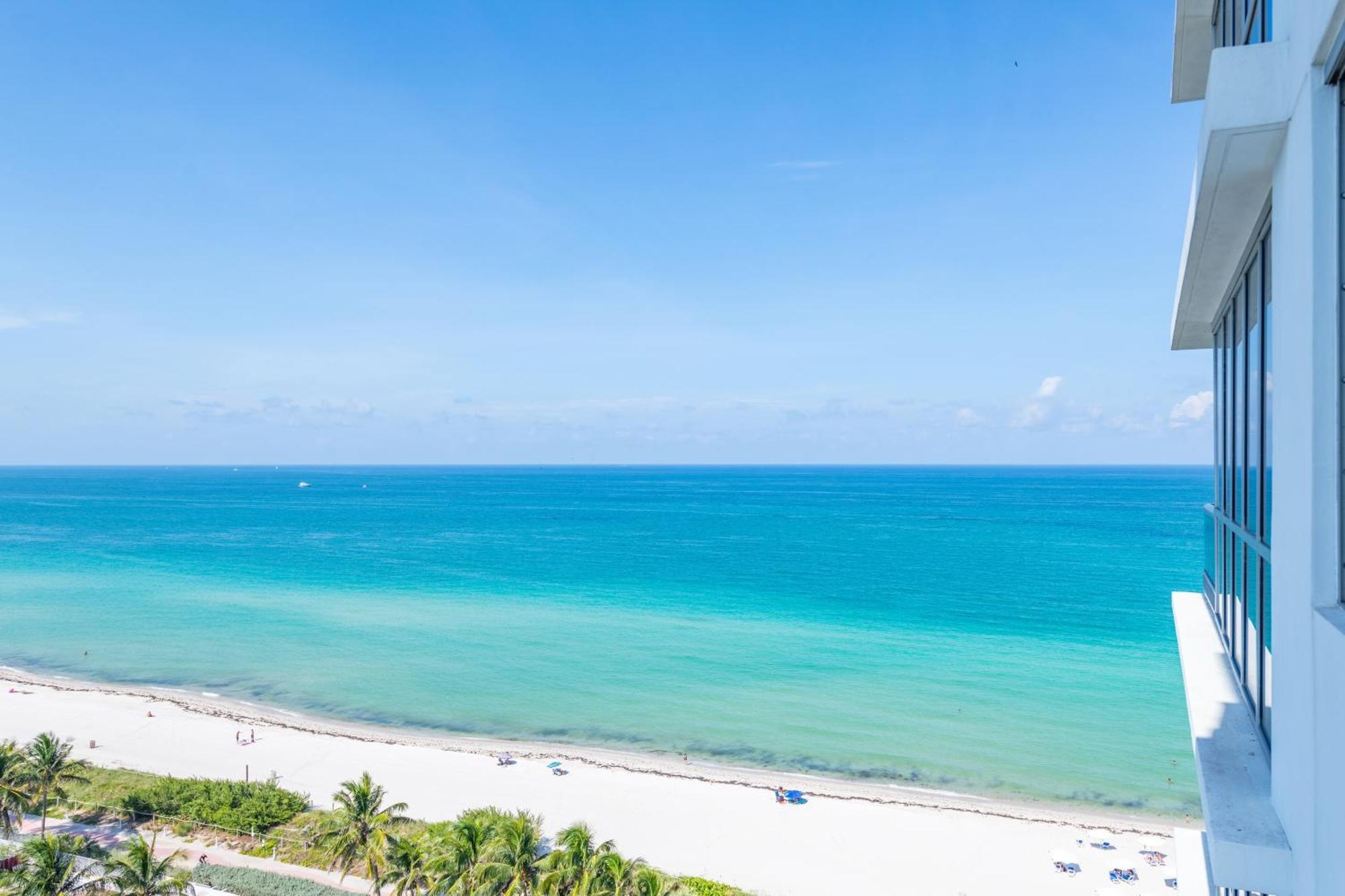 Churchill Suites Monte Carlo Miami Beach Room photo