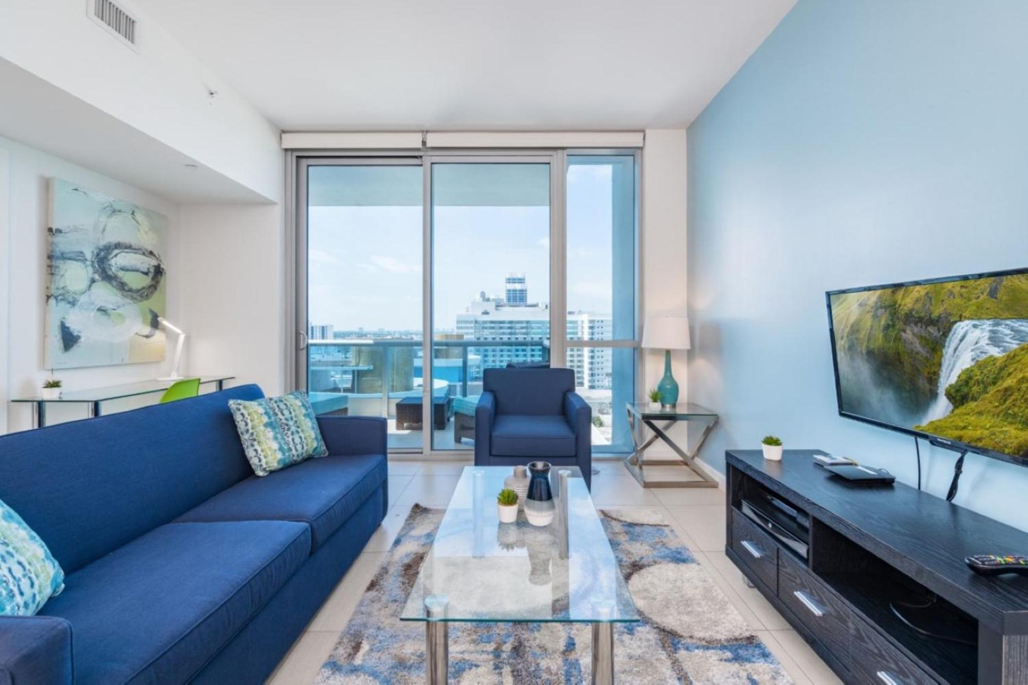 Churchill Suites Monte Carlo Miami Beach Room photo